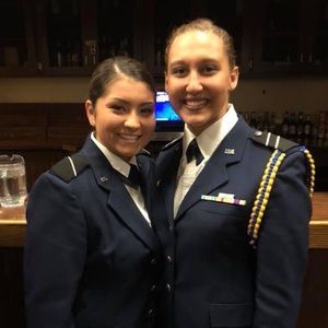 Meet your Posher, Kayla